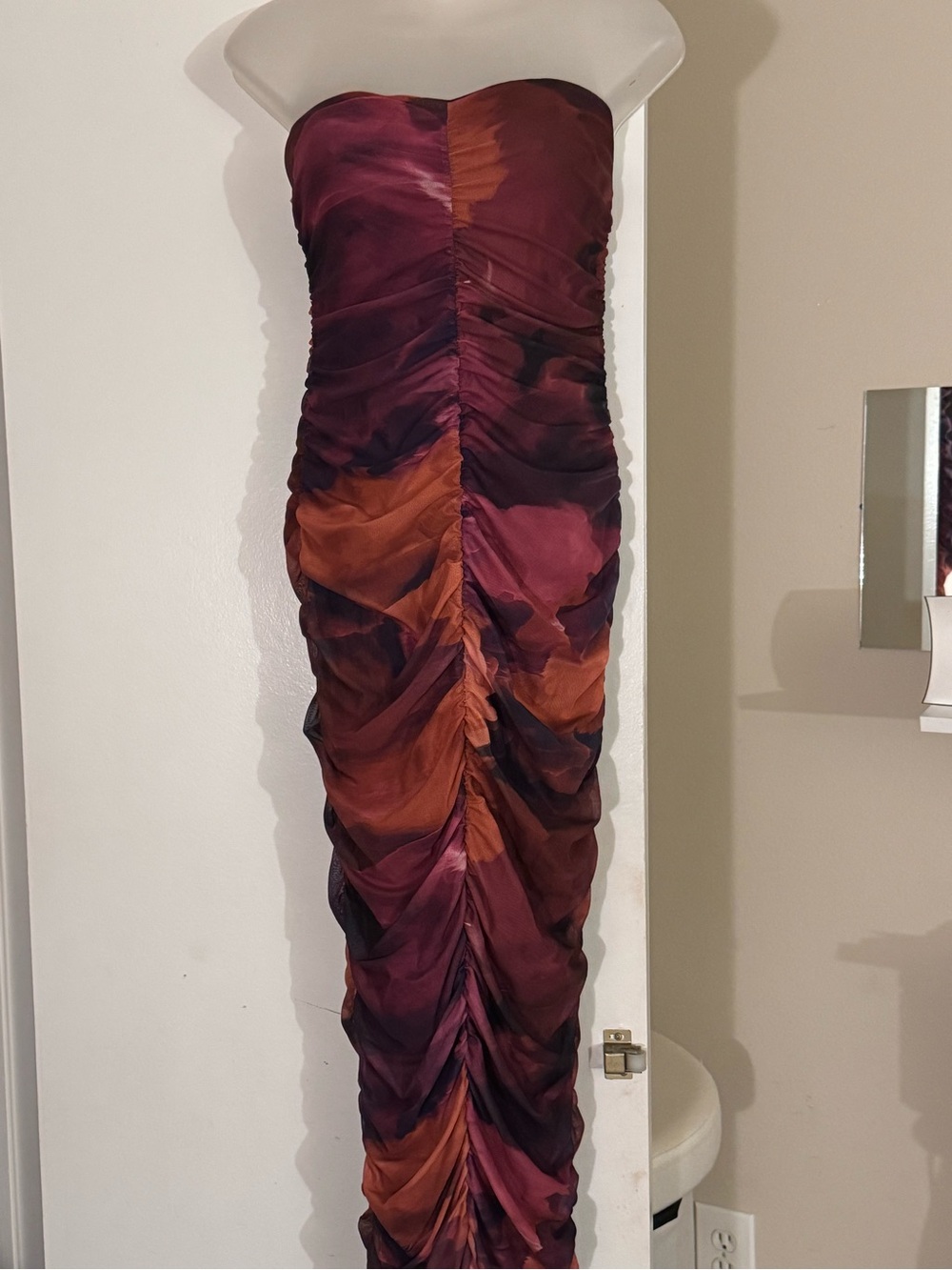 SHEIN Strapless Ruched Evening Dress in Burgundy and Rust